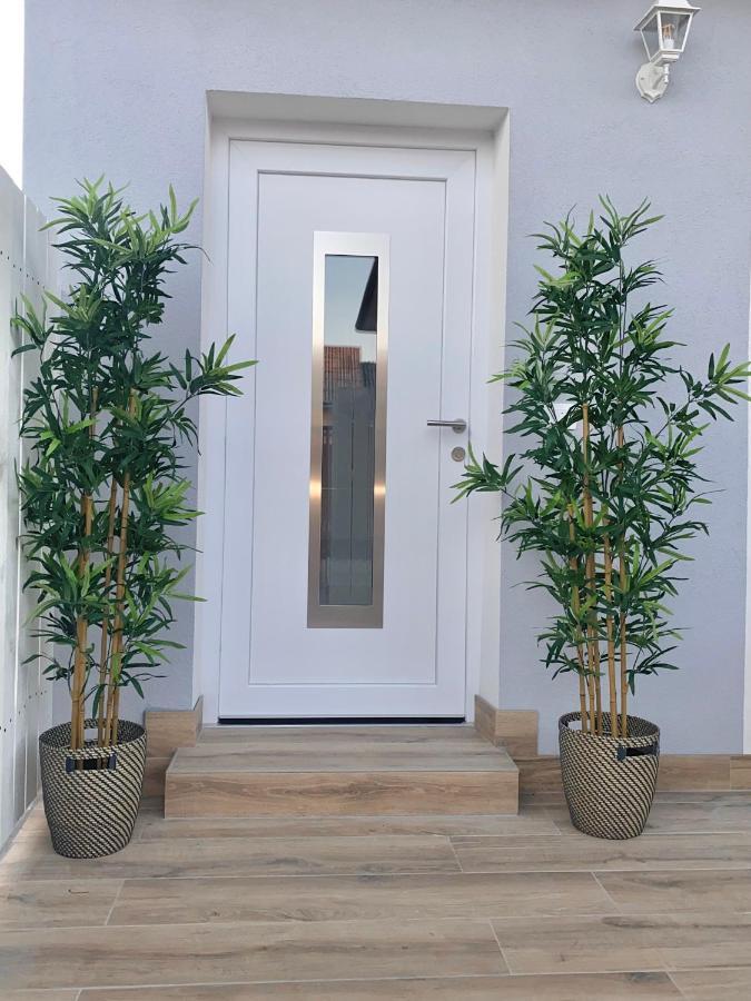 Villa Romana - Free Private Parking リュブリャナ エクステリア 写真